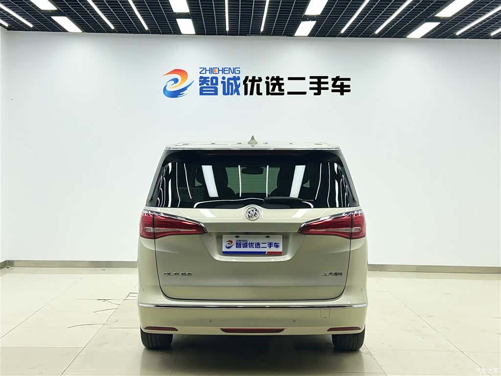 Buick GL8, 2017 3