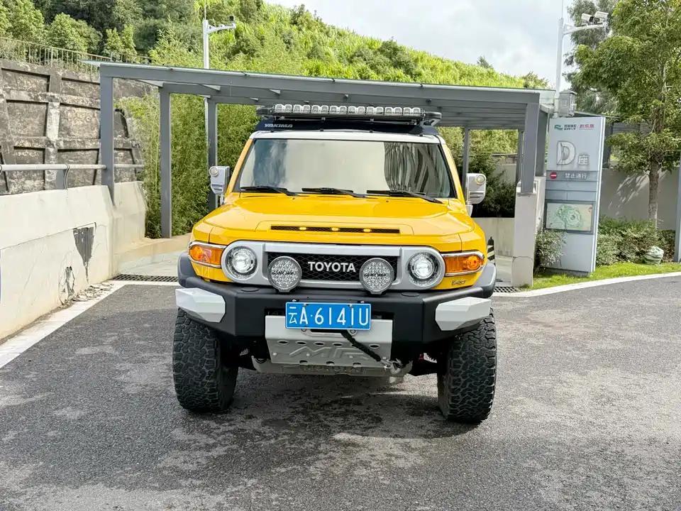 Toyota FJ Cool Luze