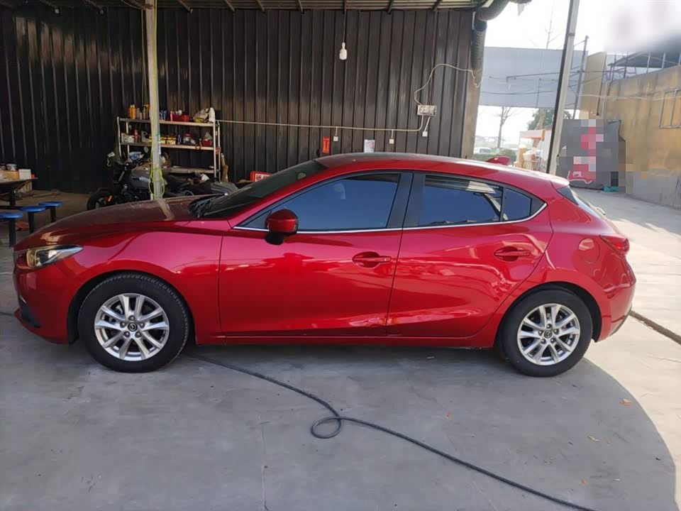 Mazda 3 Angkesaila