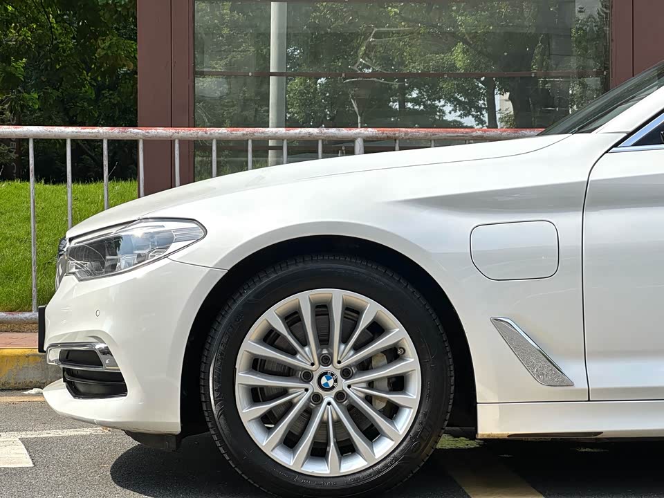 BMW 5 series BMW 5 series