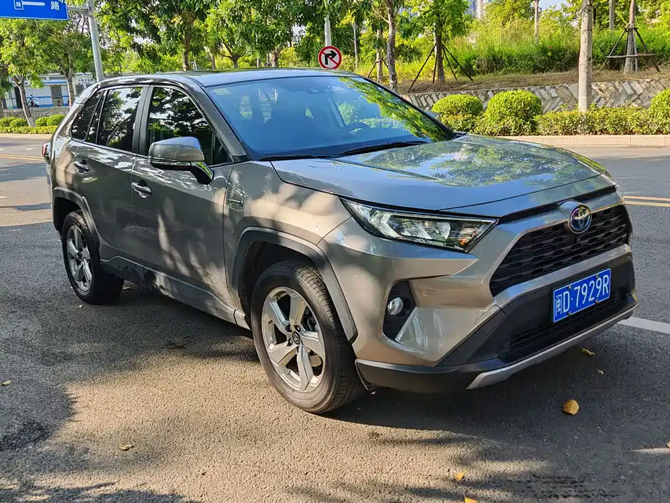 Toyota RAV4 Rongfang