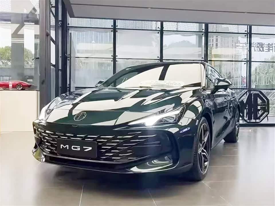 MG MG7