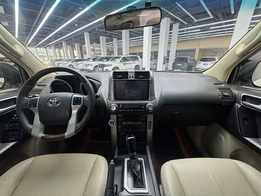 Toyota Prado 2014, фото 7