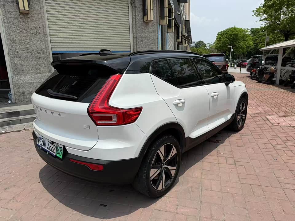 Volvo XC40