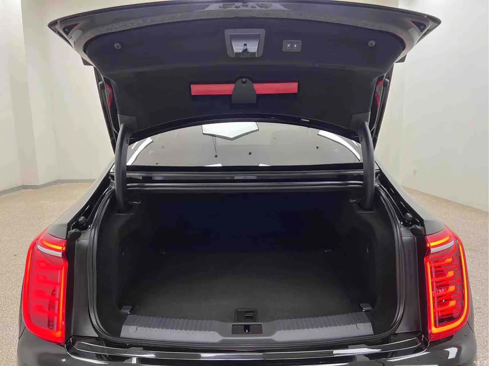 Hongqi H9, 2022 27