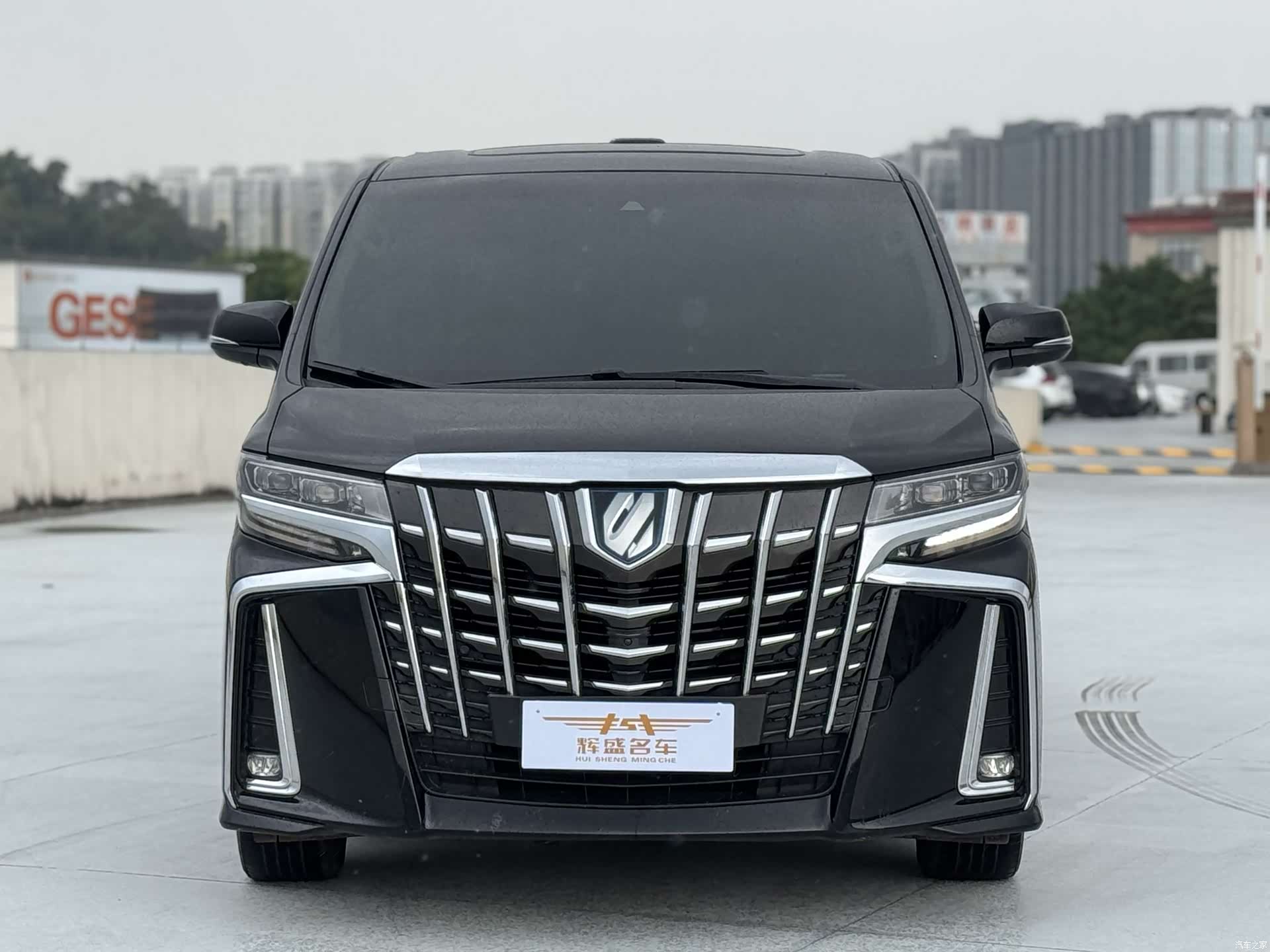 Toyota Alphard, 2022 2