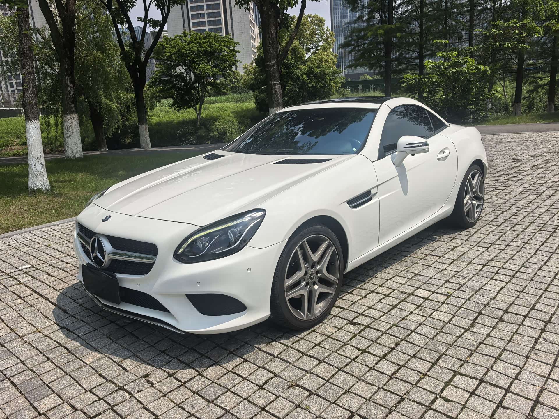 Mercedes-Benz SLC