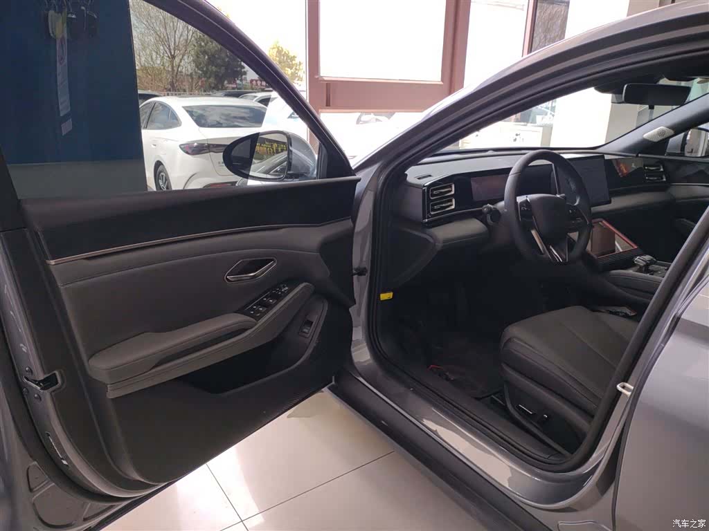 BYD Qin, 2025 16