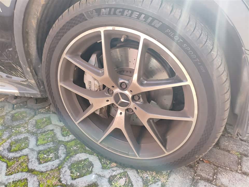 Mercedes-Benz GLC AMG