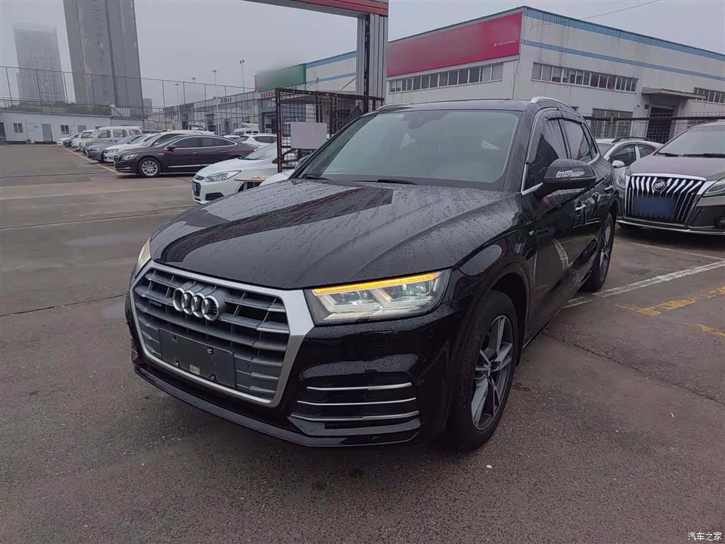 Audi Q5L, 2019 1