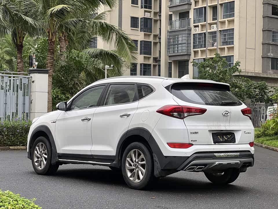 Hyundai Tucson