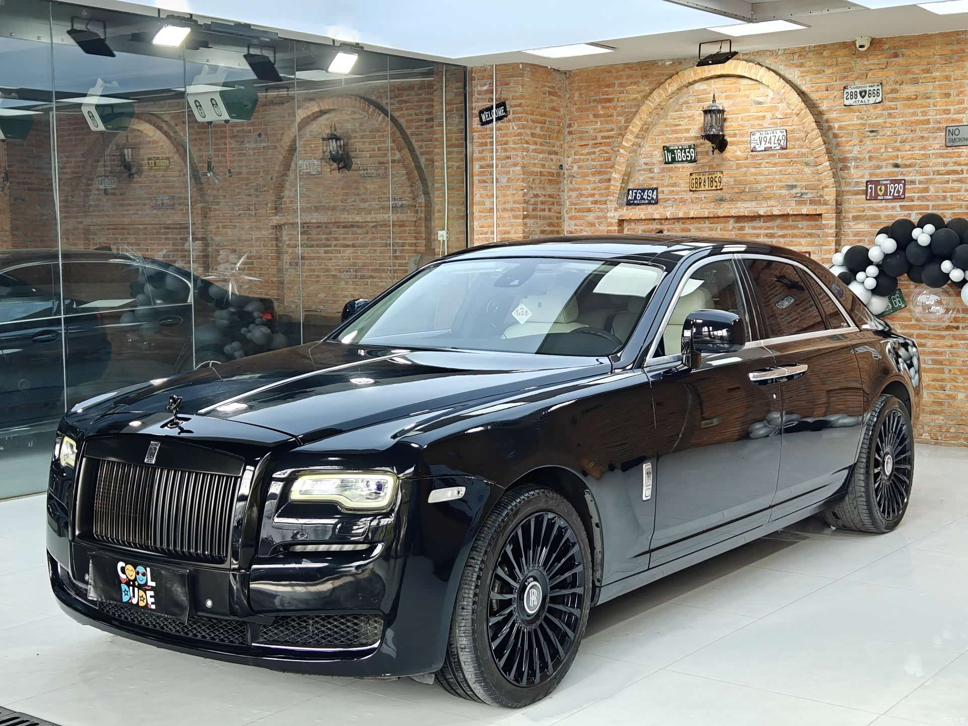 Rolls-Royce Ghost, 2012 1