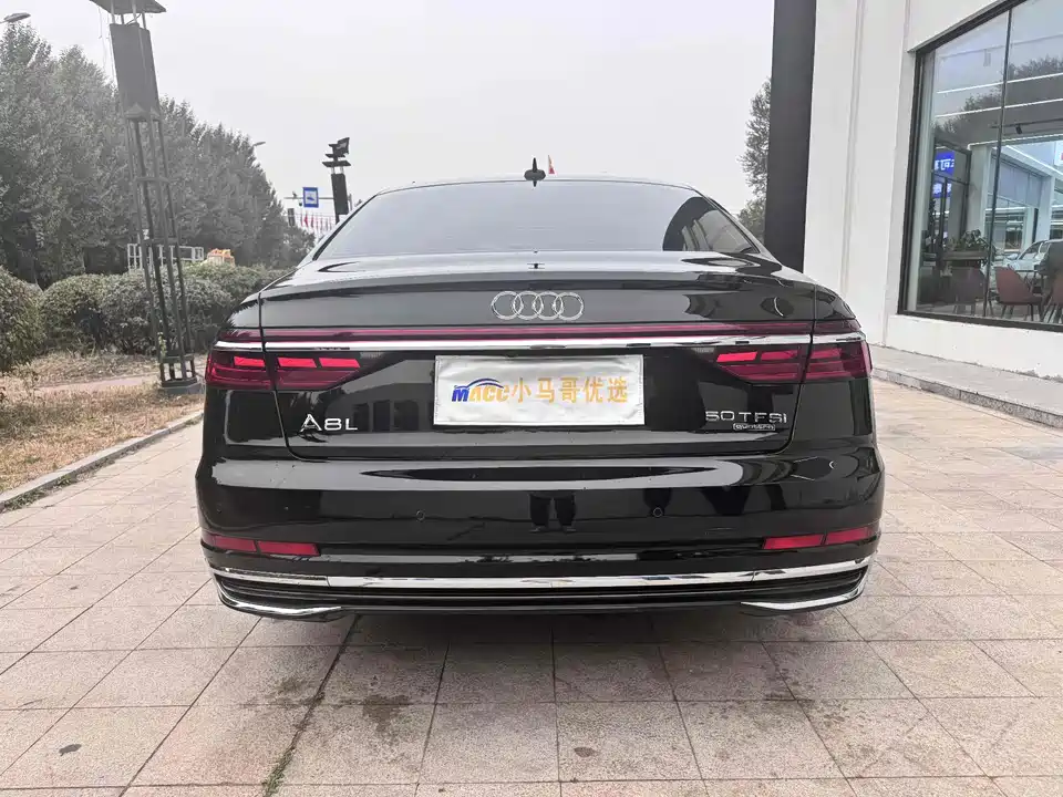 Audi A8