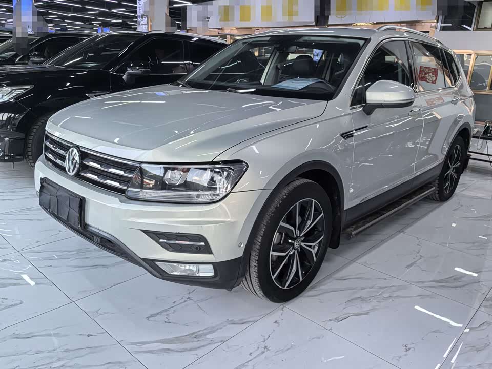 Volkswagen Tiguan L