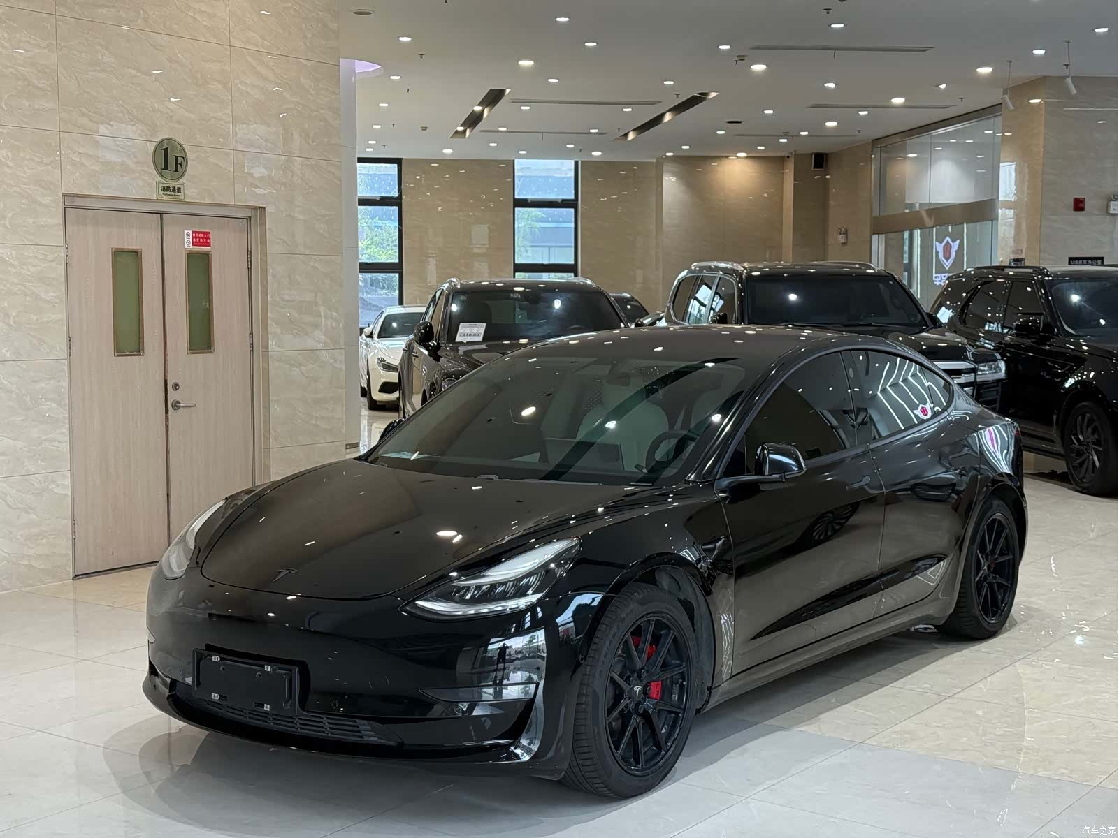 Tesla Model 3, 2019 1