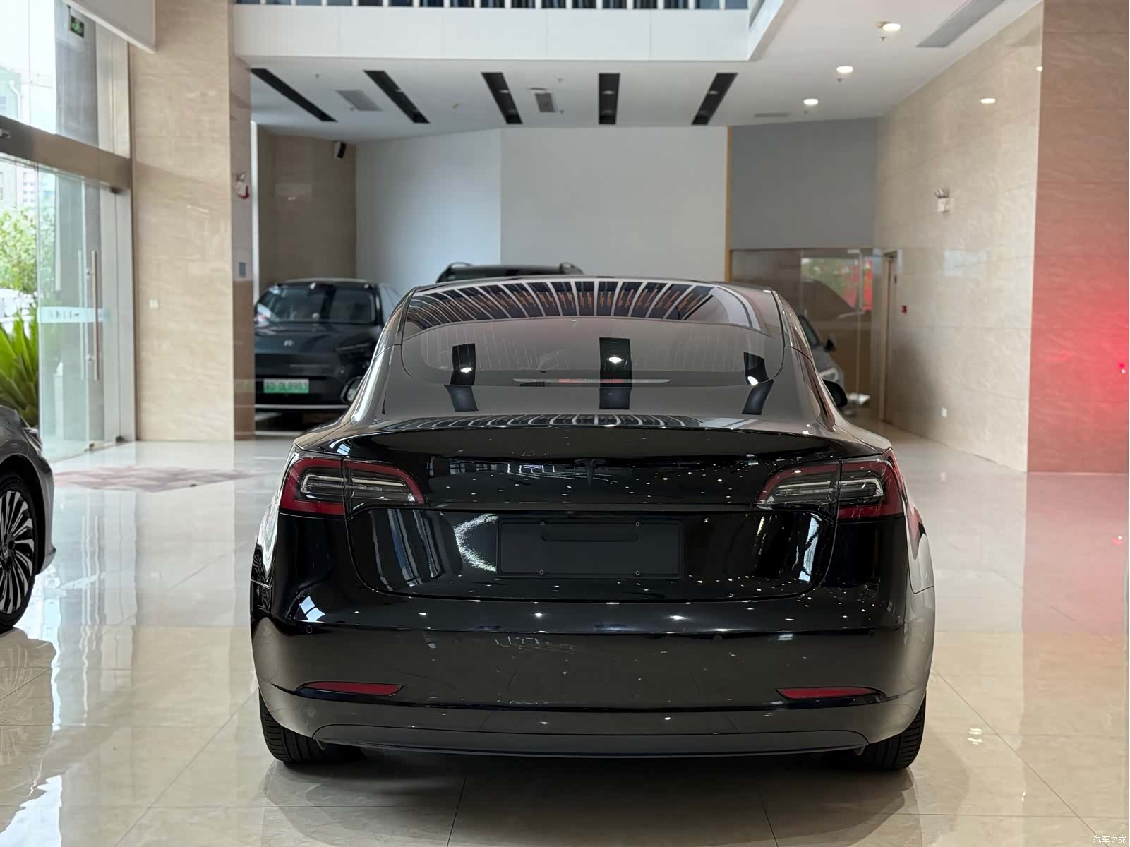 Tesla Model 3, 2019 14