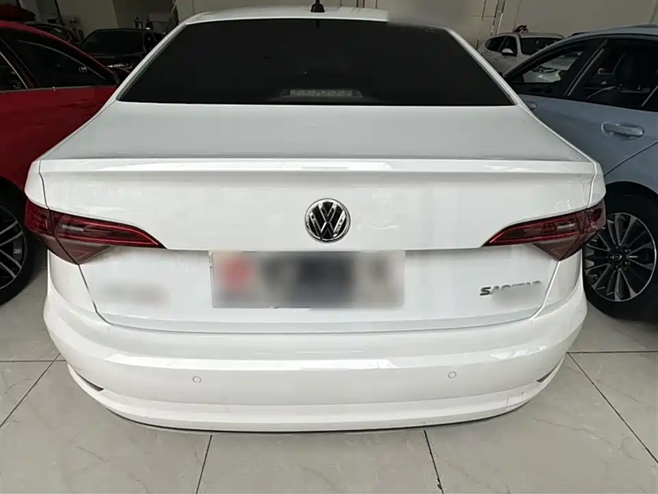 Volkswagen Sagitar