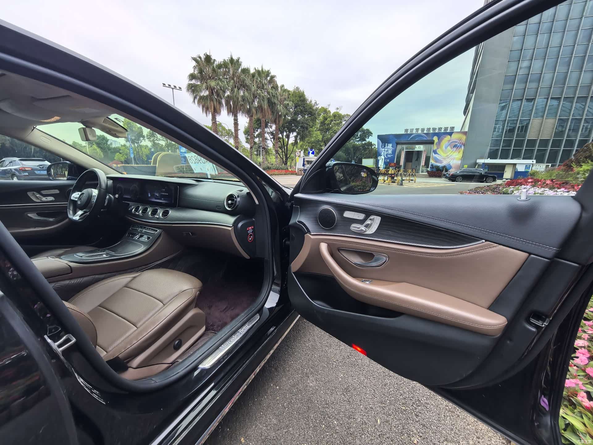 Mercedes-Benz E-Class, 2019 14