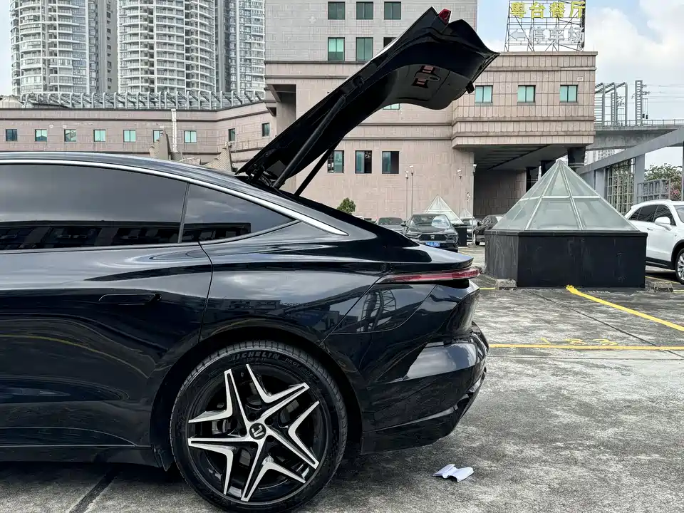 Roewe Feifan F7