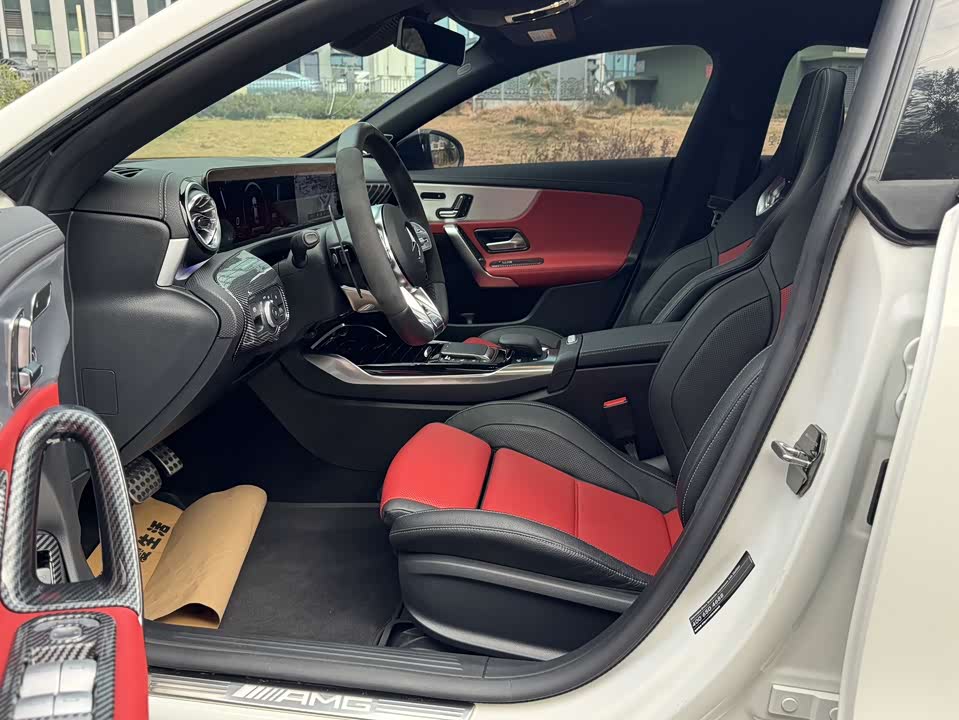 Mercedes-Benz CLA AMG