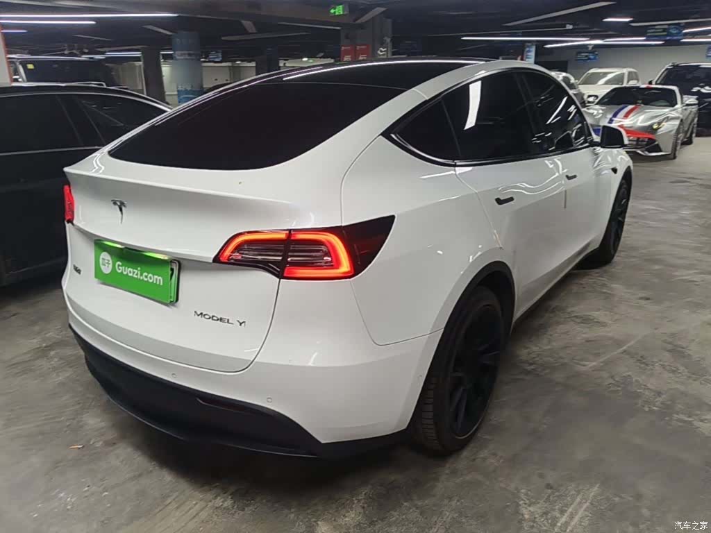 Tesla Model Y, 2021 7