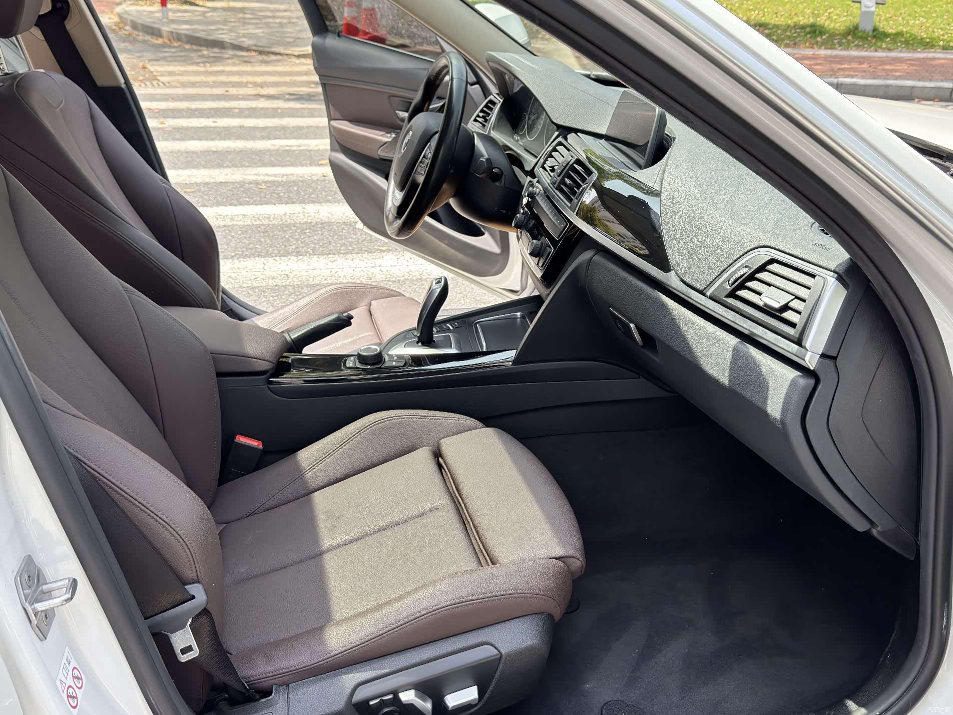 BMW 3 Series, 2018 10