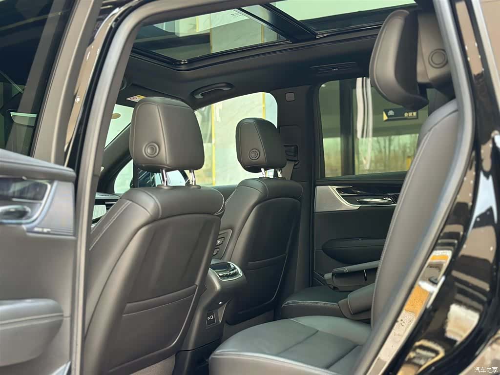 Cadillac XT6, 2025 21