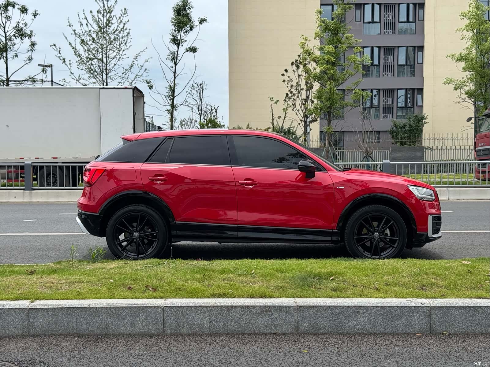 Audi Q2L, 2020 15