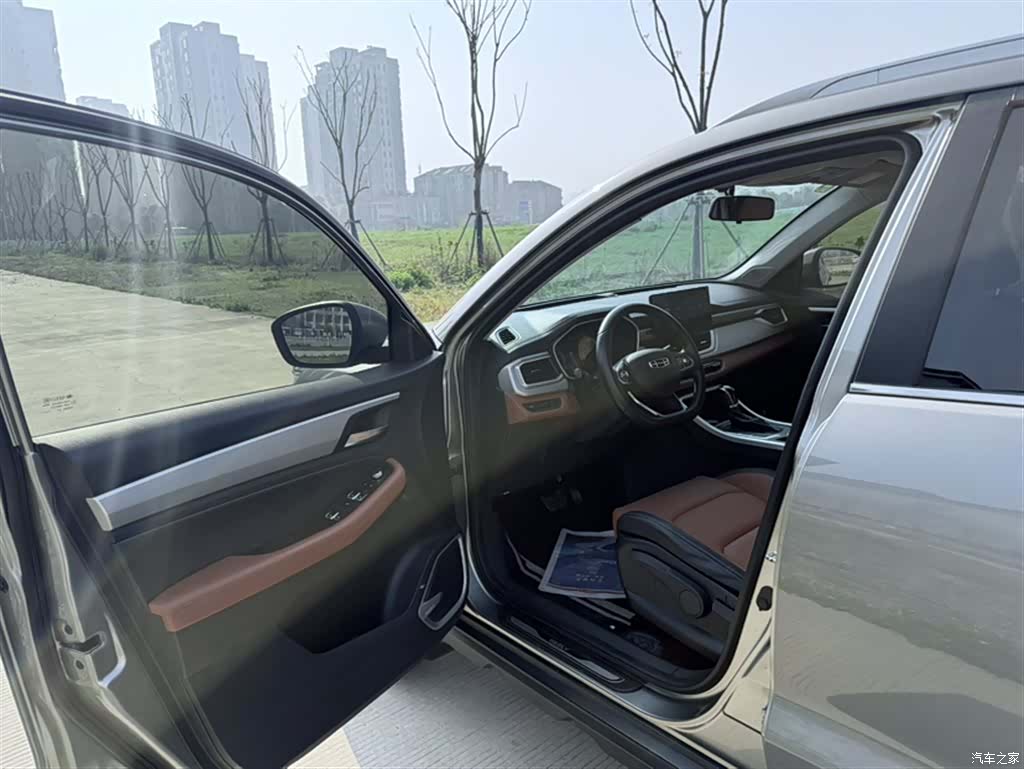 Geely X6, 2020 14