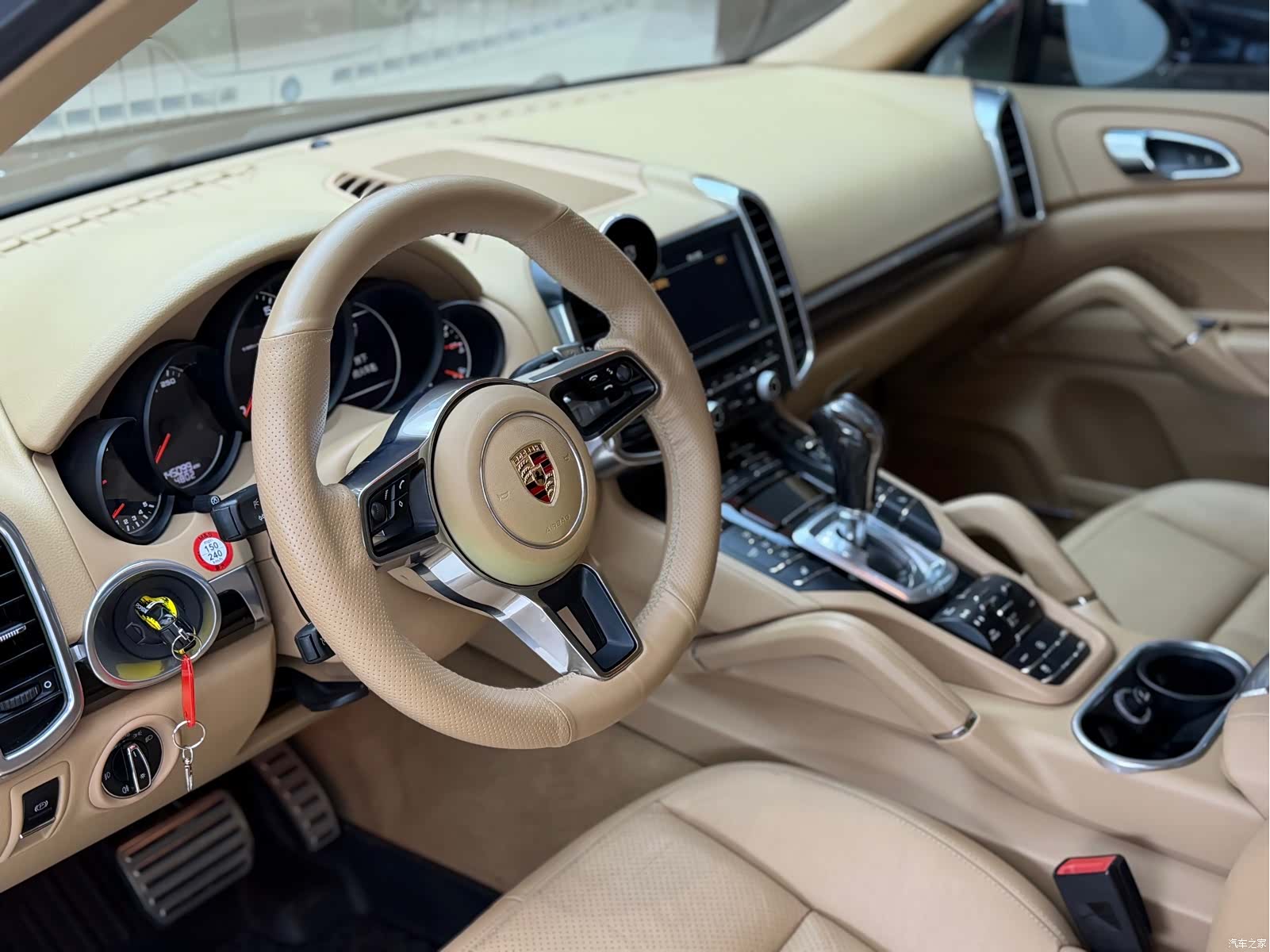 Porsche Cayenne, 2015 7