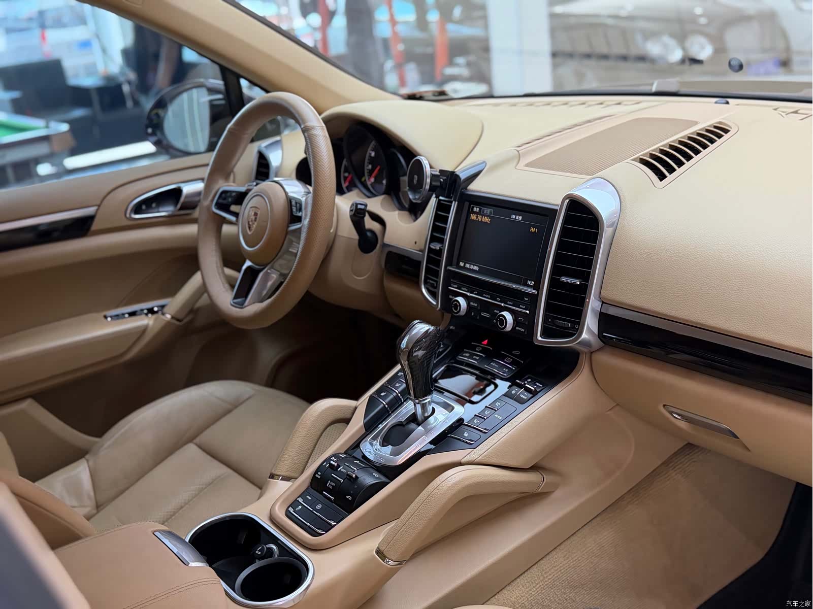 Porsche Cayenne, 2015 10