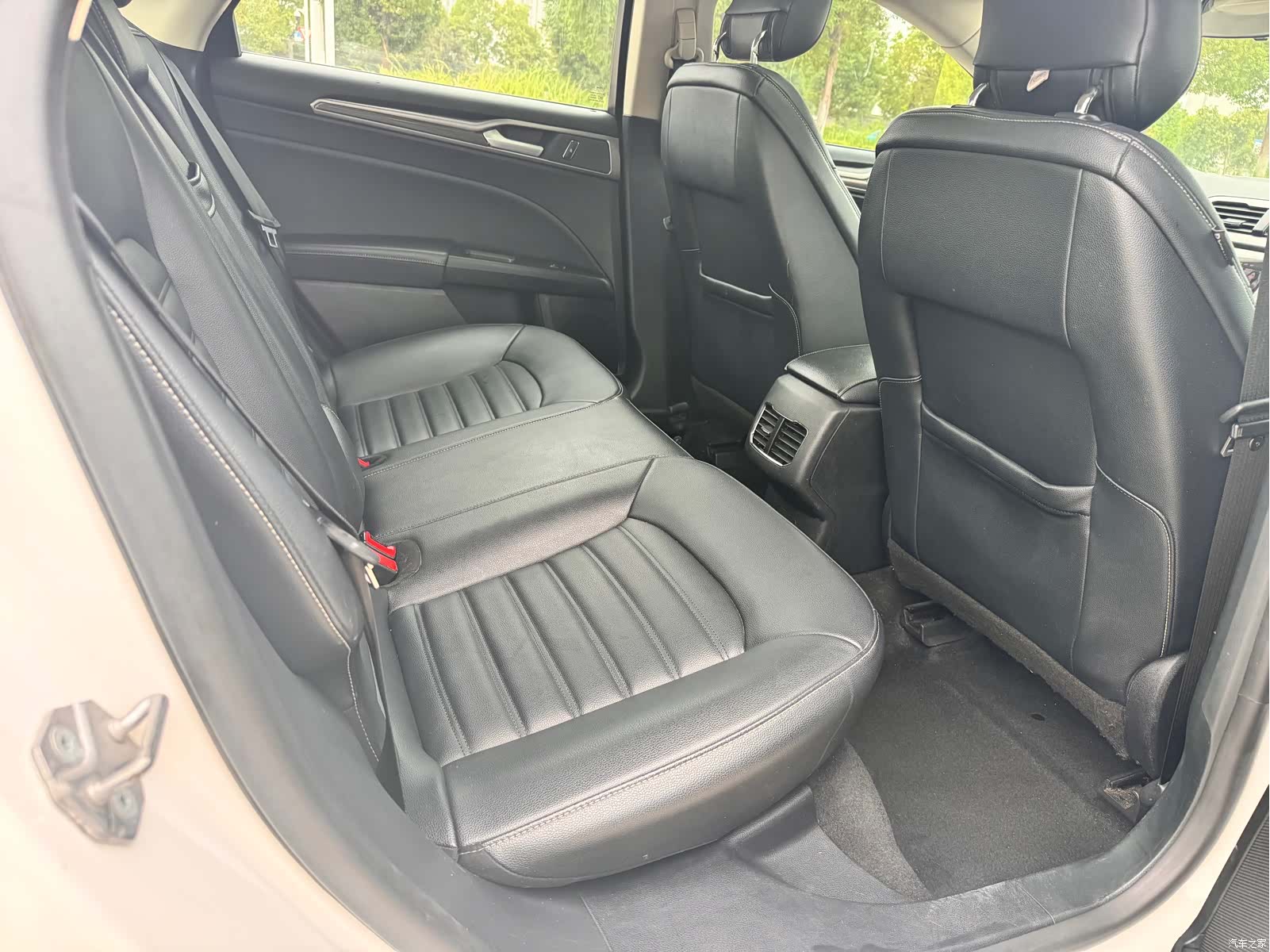 Ford Mondeo, 2019 16