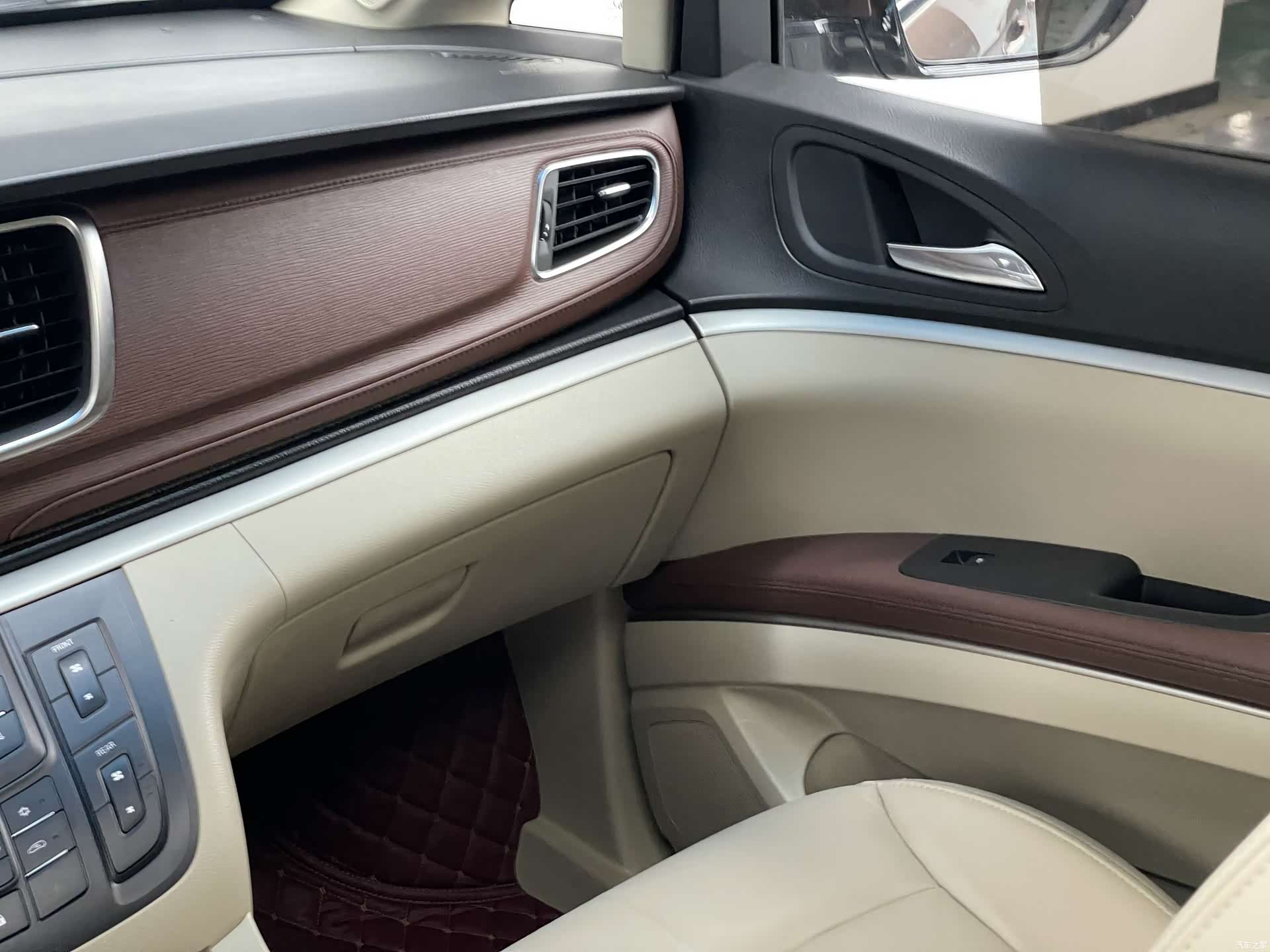 Buick GL8, 2020 18