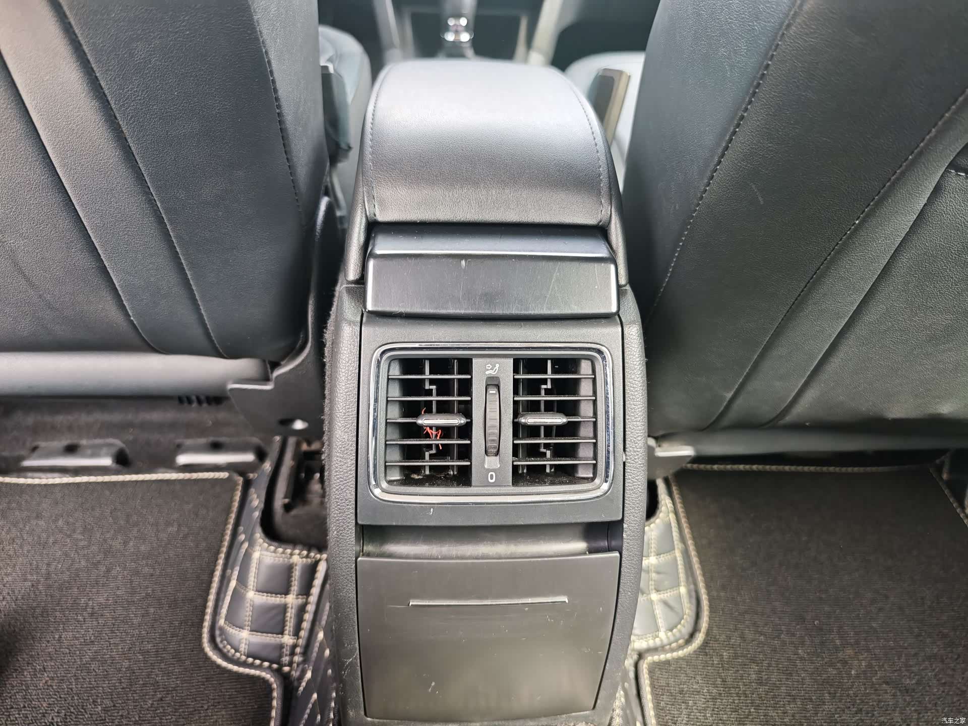 Skoda Yeti, 2014 10