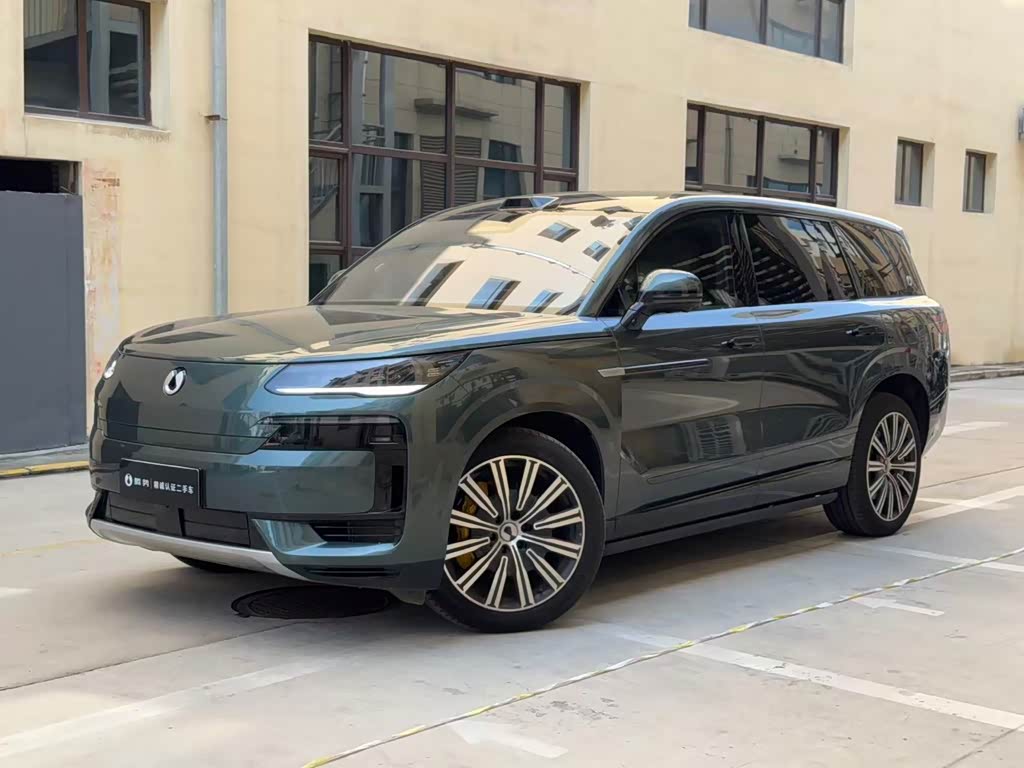 Denza N9