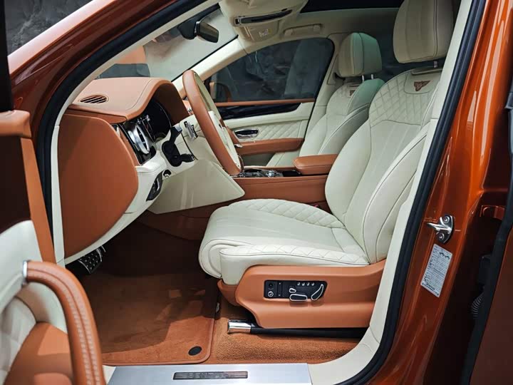 Bentley Bentayga 2018 4.0T V8