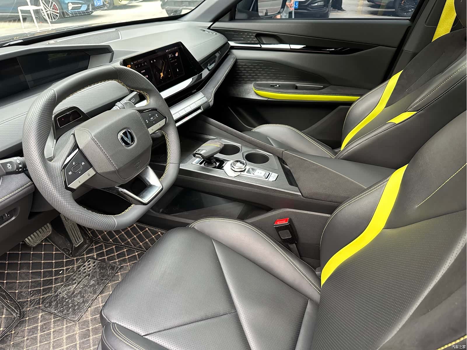 Changan UNI-V, 2022 6