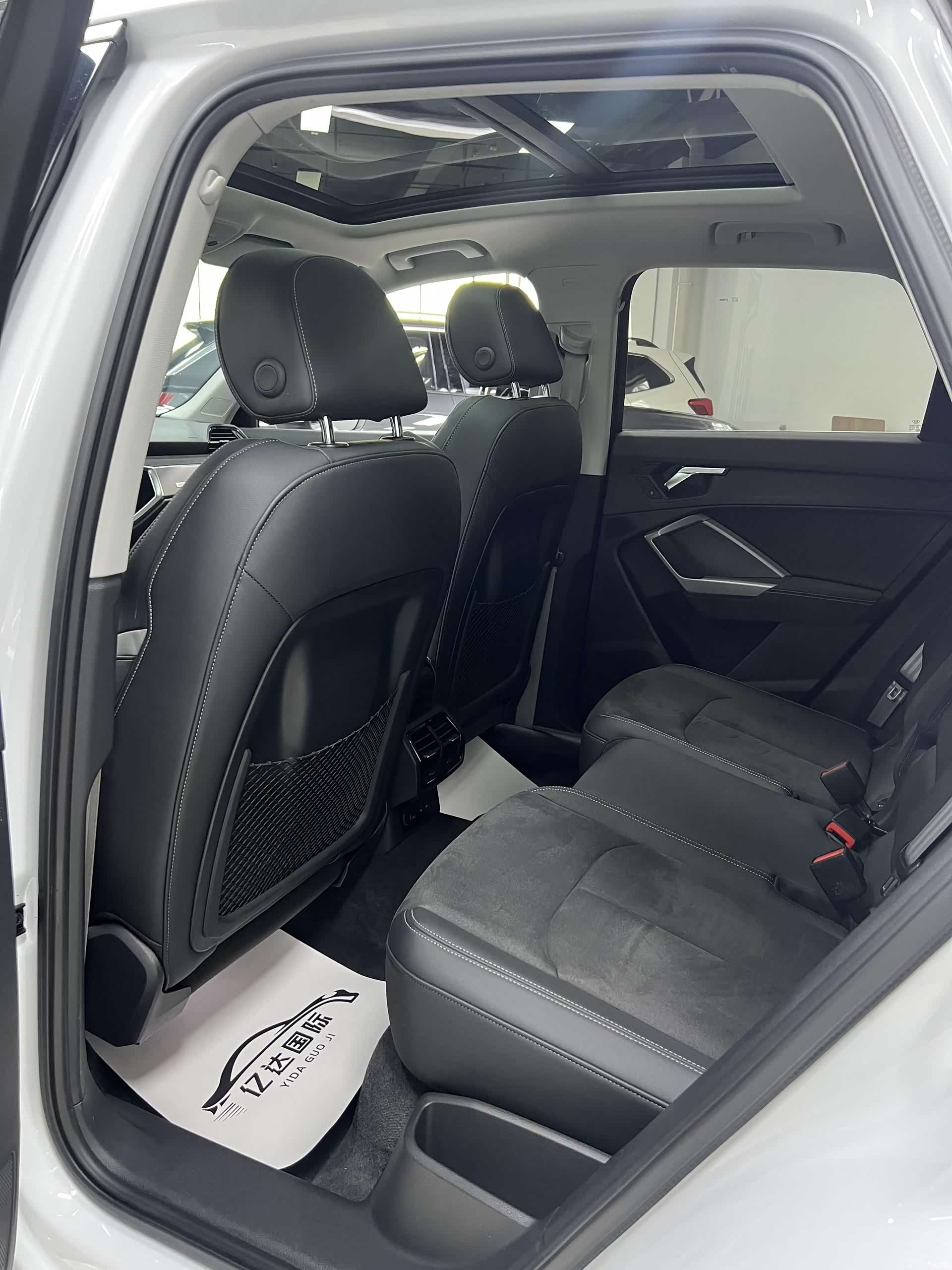 Audi Q3, 2023 9