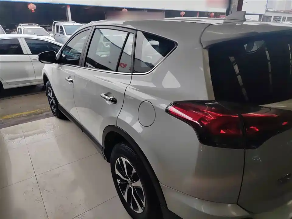 Toyota RAV4 Rongfang