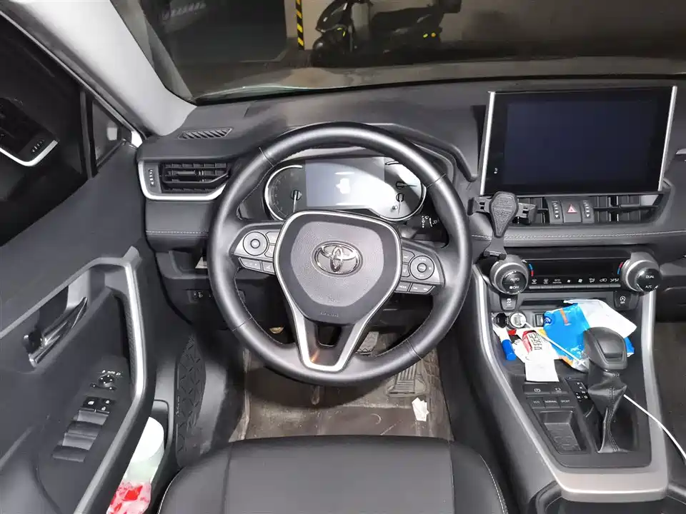 Toyota RAV4 Rongfang