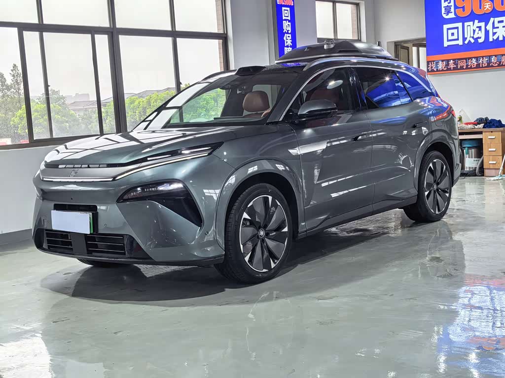 BYD Tang L
