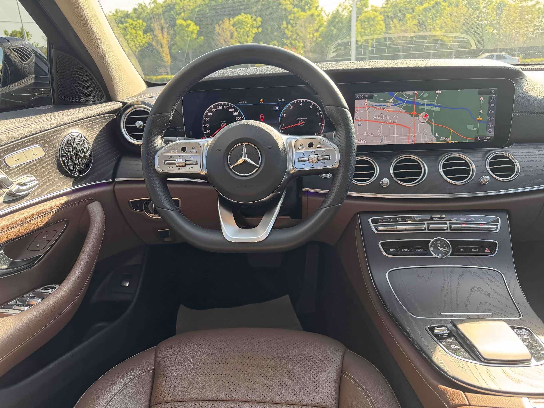 Mercedes-Benz E-Class, 2019 16