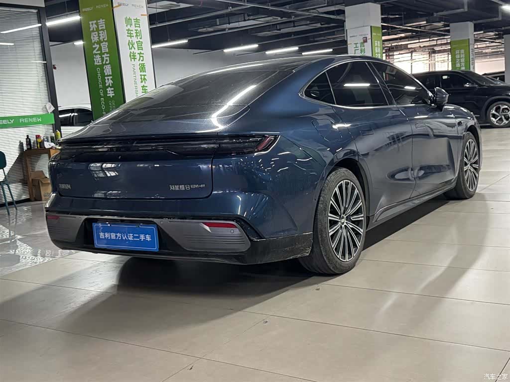 Geely 8, 2025 9