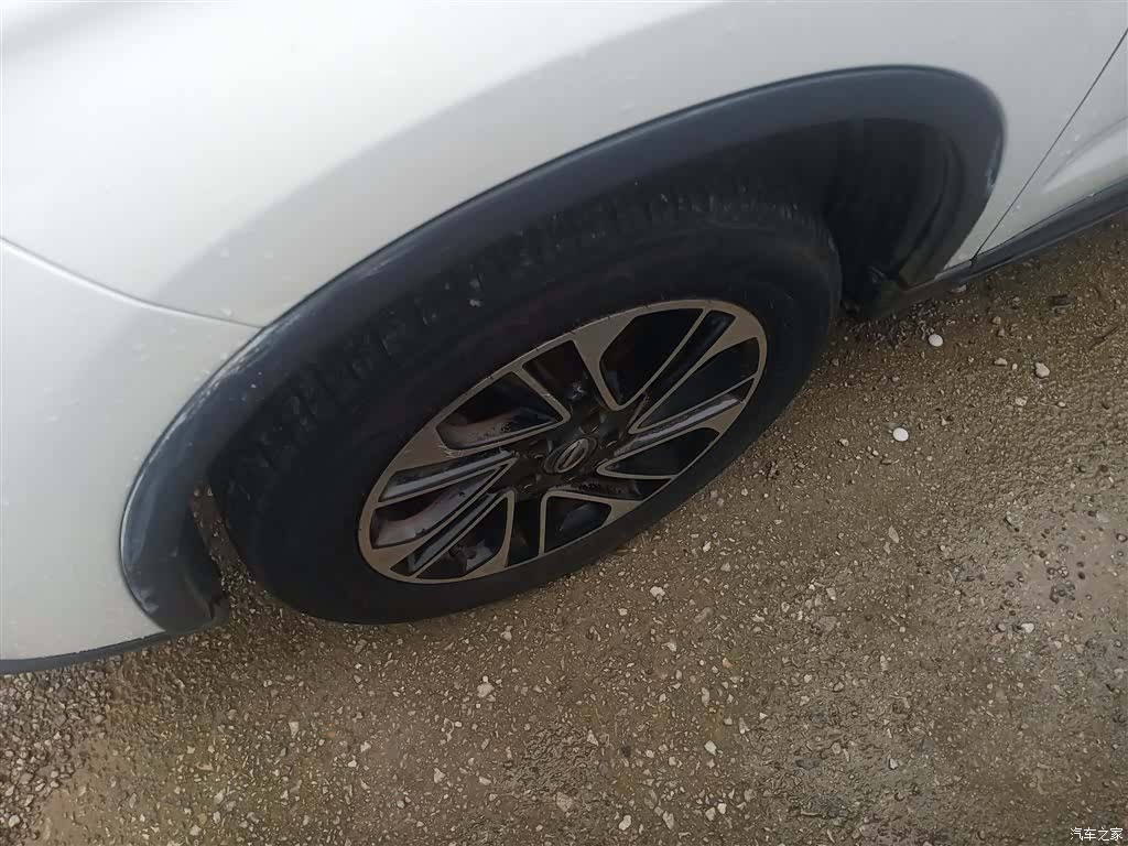 GAC GS4, 2015 23