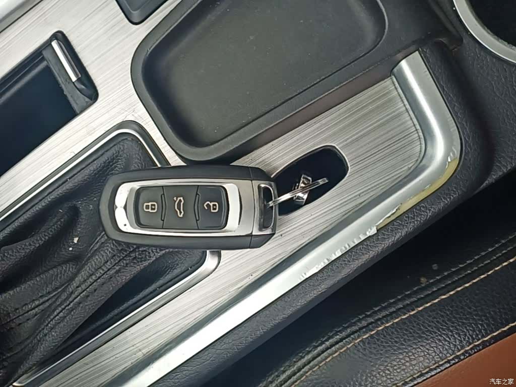Geely X6, 2017 9