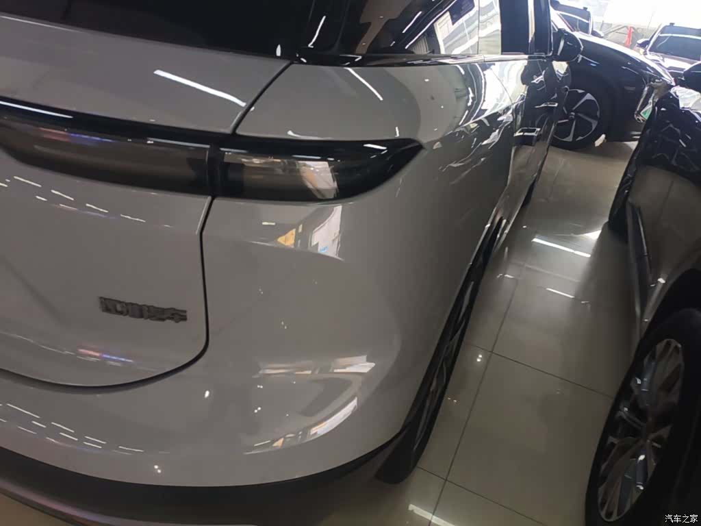 NIO ES6, 2023 8