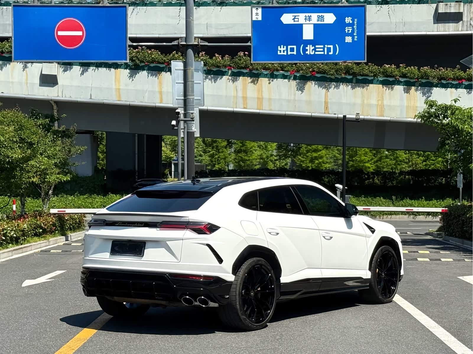 Lamborghini Urus, 2019 7