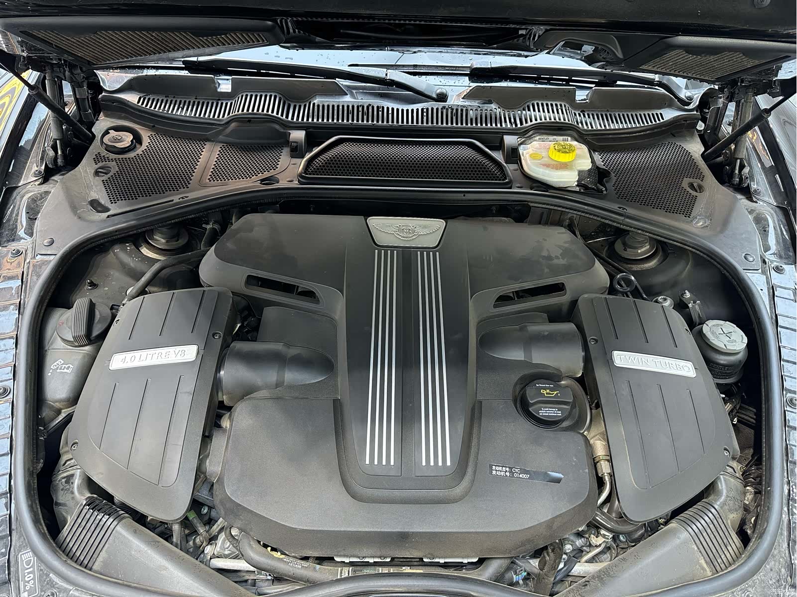 Bentley Flying Spur, 2018 22
