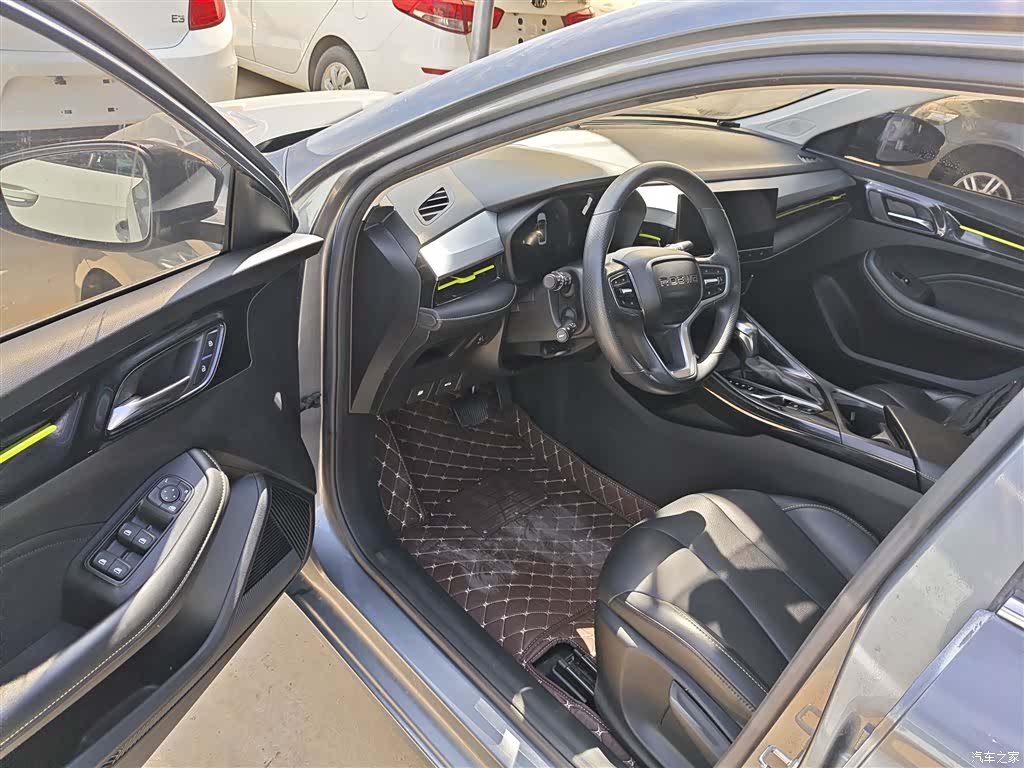Roewe i5, 2021 16