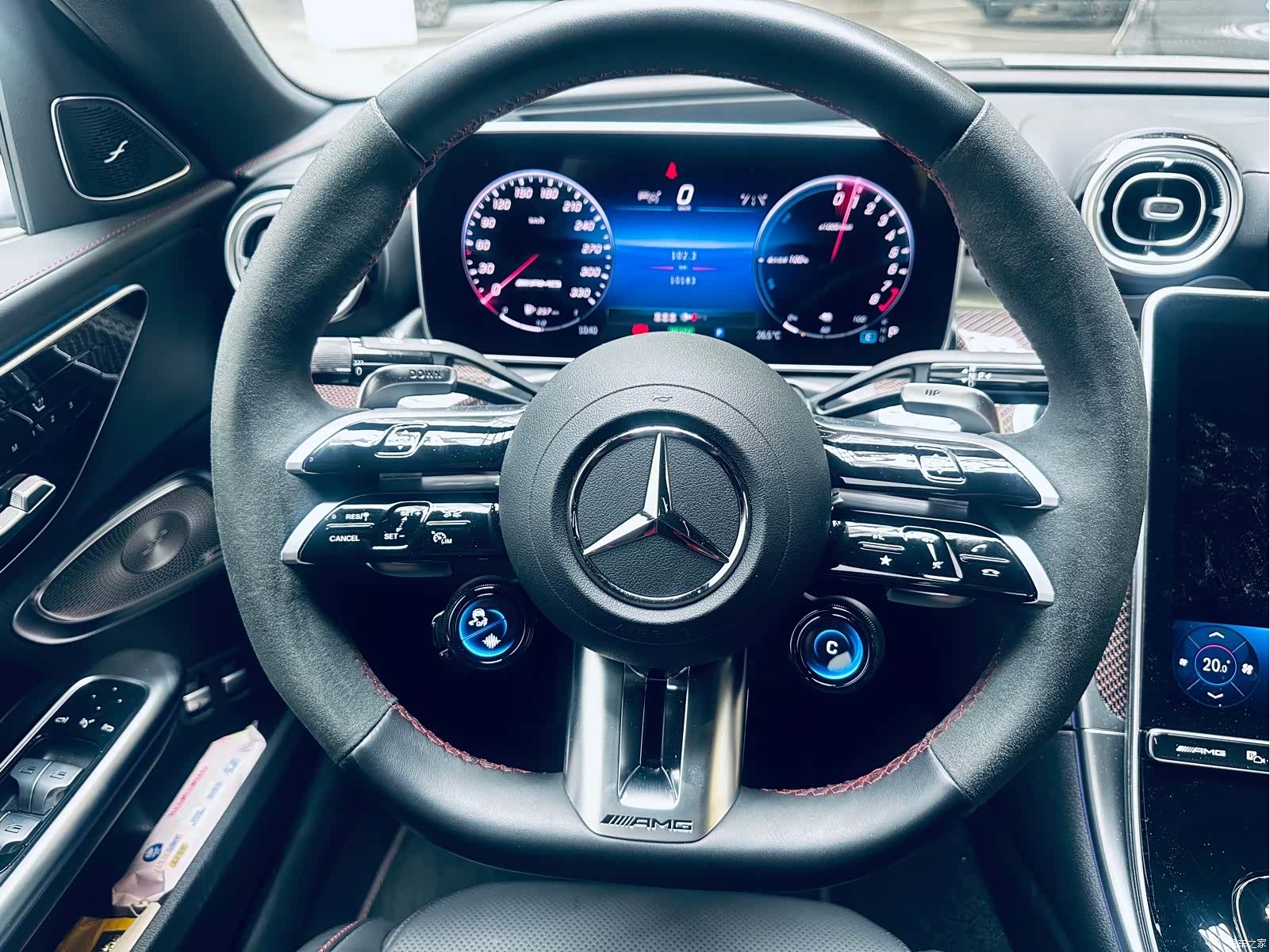 Mercedes-Benz C-Class, 2025 15